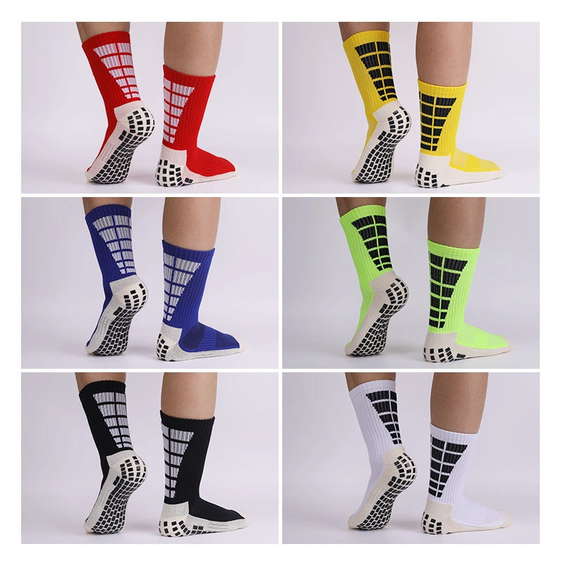 Wholesale Sport Unisex Soccer Football Non Slip Grip Crew Cotton Socks Anti Slip Soccer Men Cotton Basketball Rugby Sports Crew Football Grip Socks